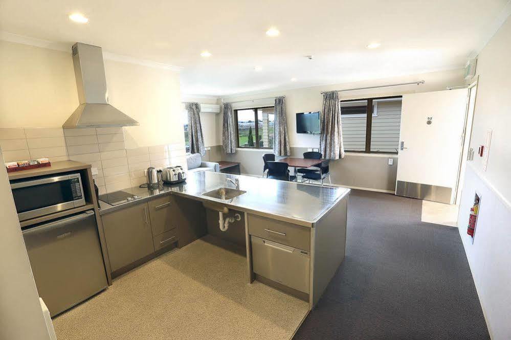 Bruce Pulman Lodge Papakura Ngoại thất bức ảnh