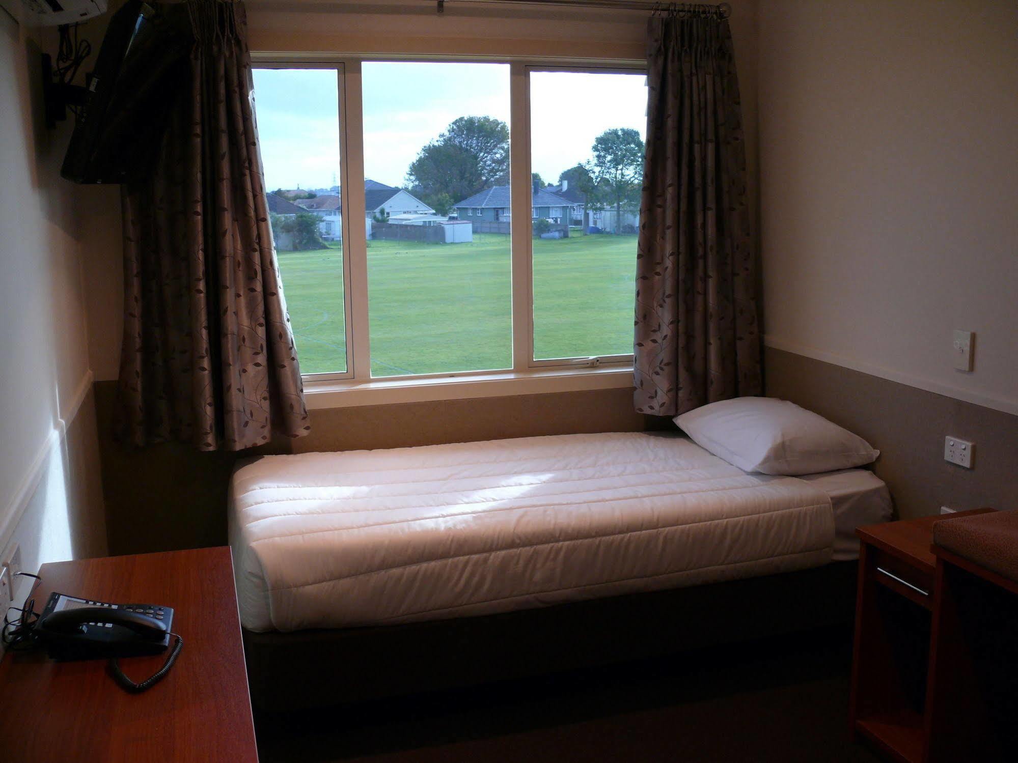 Bruce Pulman Lodge Papakura Ngoại thất bức ảnh