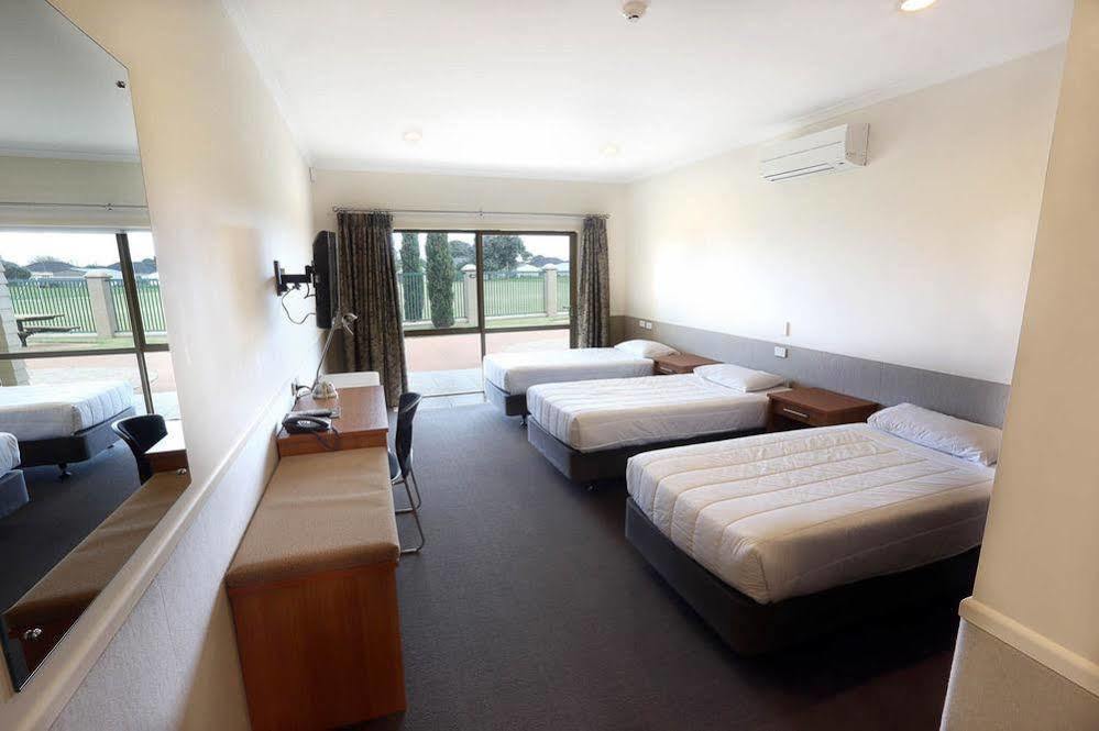 Bruce Pulman Lodge Papakura Ngoại thất bức ảnh